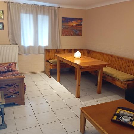 Апартаменти Antonia Family House Near Airport Порто-Рафті Екстер'єр фото